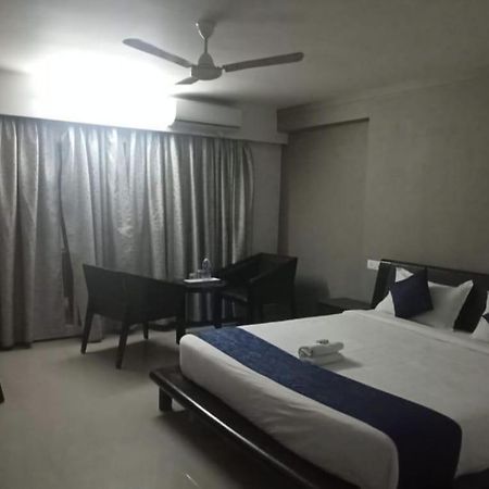 Aec Residency Ξενοδοχείο Alappuzha Εξωτερικό φωτογραφία